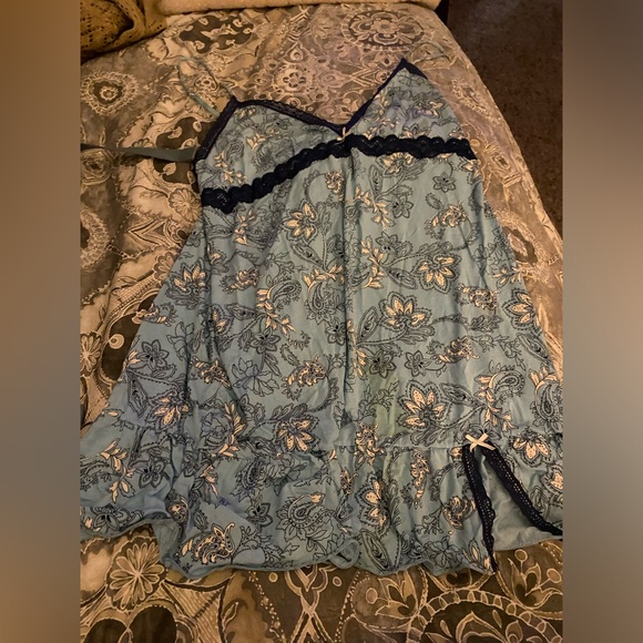 Angel nightgown very good condition - Picture 4 of 4